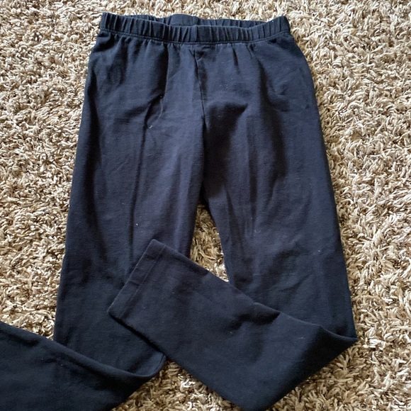 Set of 5 Tops and one pair of Leggings size medium 7-8 - Picture 12 of 13